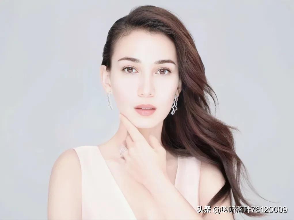 卢靖姗生孩子,36小时没打无痛,生下7斤3两宝宝