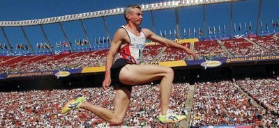 ​最不可思议的世界纪录！三级跳滑翔18米29，纪录已经尘封了25年！