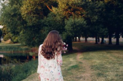 ​老公天天讲穷发现他私房钱（老公每月藏3000私房钱）