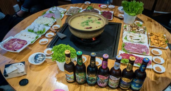 大理美食图片,有90%的人在玩电脑,的英语意思图15