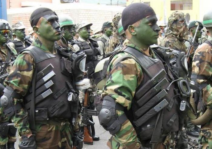 “乌兹”冲锋枪性能优异，为何会从军中退役？