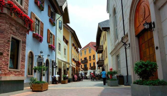 惠州这座“奥地利小镇”,虽为山寨,依旧人山人海