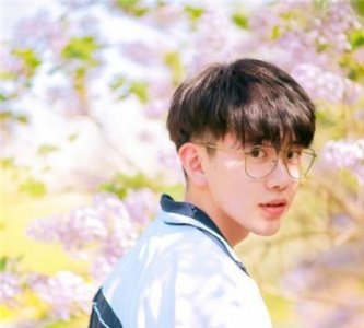 ​费启鸣 抖音(费启鸣走红抖音)