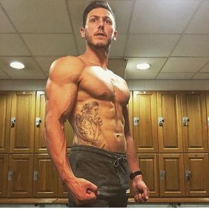 ​人鱼线是什么怎么练（怎么快速练出人鱼线？这3个动作帮助你达到目标）