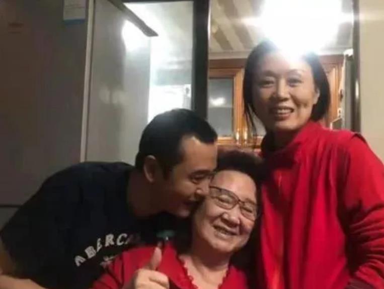 吴琼的丈夫阮巡是干嘛的（吴琼与老公阮巡的感情）