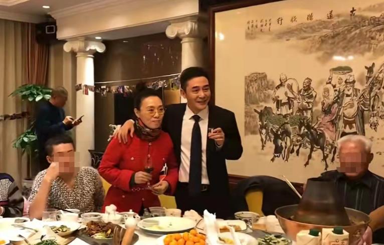 吴琼的丈夫阮巡是干嘛的（吴琼与老公阮巡的感情）