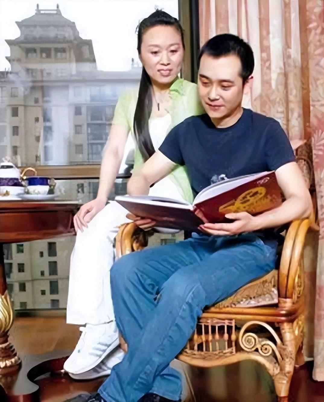 吴琼的丈夫阮巡是干嘛的（吴琼与老公阮巡的感情）