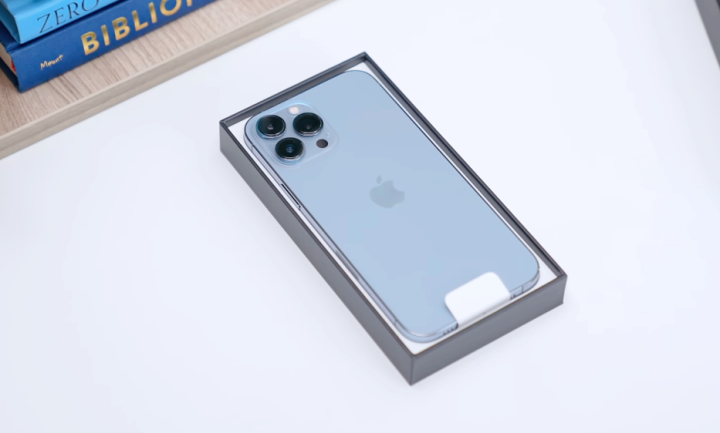 哪款手机续航时间最长(推荐4款续航最强的安卓机)