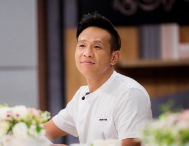 ​宋小宝妻子意外曝光，气质温婉动人，豪宅内景却显示真实性情