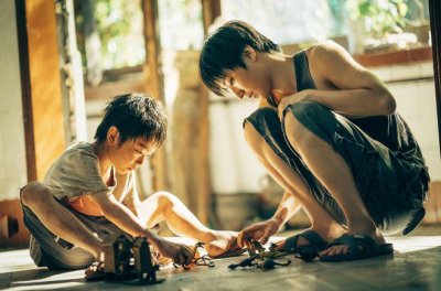 ​晚了半年上映，男主3天减肥14斤，台湾版《热辣滚烫》票房仅194万