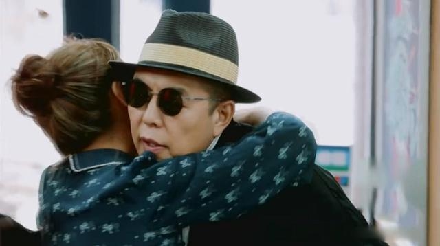 回忆杀！时隔20年，张铁林苏有朋赵薇再聚首！燕子阿玛激动相拥