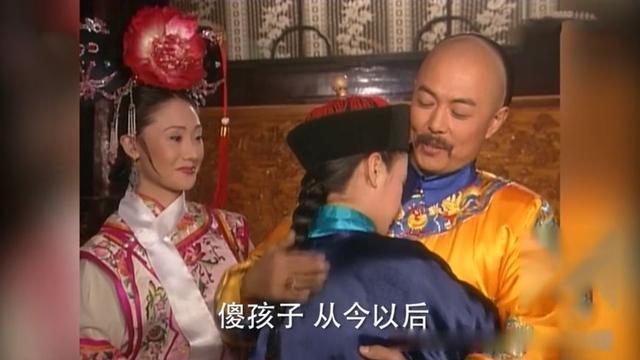 回忆杀！时隔20年，张铁林苏有朋赵薇再聚首！燕子阿玛激动相拥