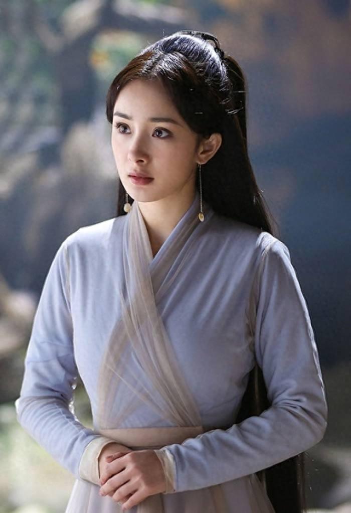 《三十三世十里桃花》杨幂演技造型在线的白浅上神古装图片大全