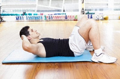 ​练腹肌的动作