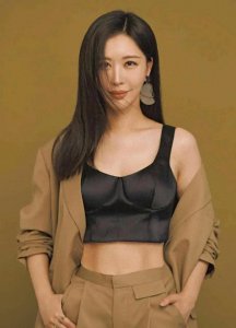 ​亿万富翁王石也有发愁的事情，媳妇还那么年轻自己却已经老了