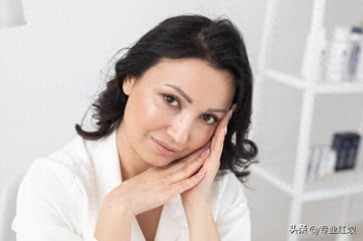 ​谢玲玲：10岁拿金马奖，24岁嫁百亿富豪，离婚分走4亿创下纪录