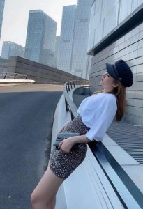 ​中国小伙在网上找伴游，经历了人生中的第一次