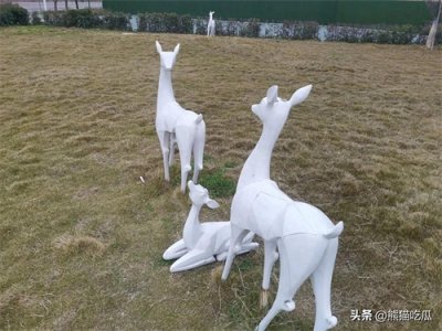 ​不可思议，谢霆锋父亲谢贤居然与张柏芝公开恋情？