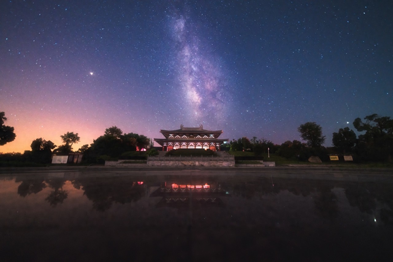 紫蓬山位于安徽省合肥市紫蓬镇南，有“庐阳第一名山”之称