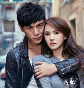 ​庾澄庆携爱妻打破8年沉默！与伊能静离婚15年，才懂为何分道扬镳