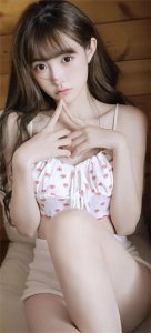 ​魅力绽放：精选20张美女壁纸集