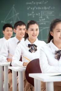 ​初中毕业生学无人机操控与应用专业就业前景怎么样