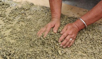 ​阜阳特色酱豆子大人小孩都喜欢