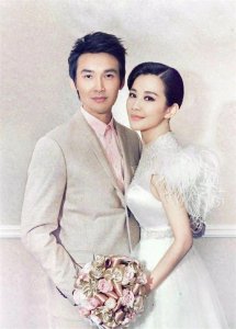 ​著名演员张铎深情告白：娶大8岁妻子，成这辈子最正确的关键一步