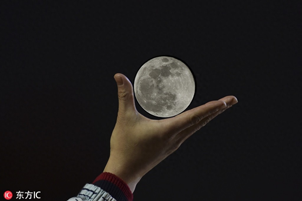 你看这个月亮它又大又圆，2019首轮“超级月亮”昨晚现身，美skr人