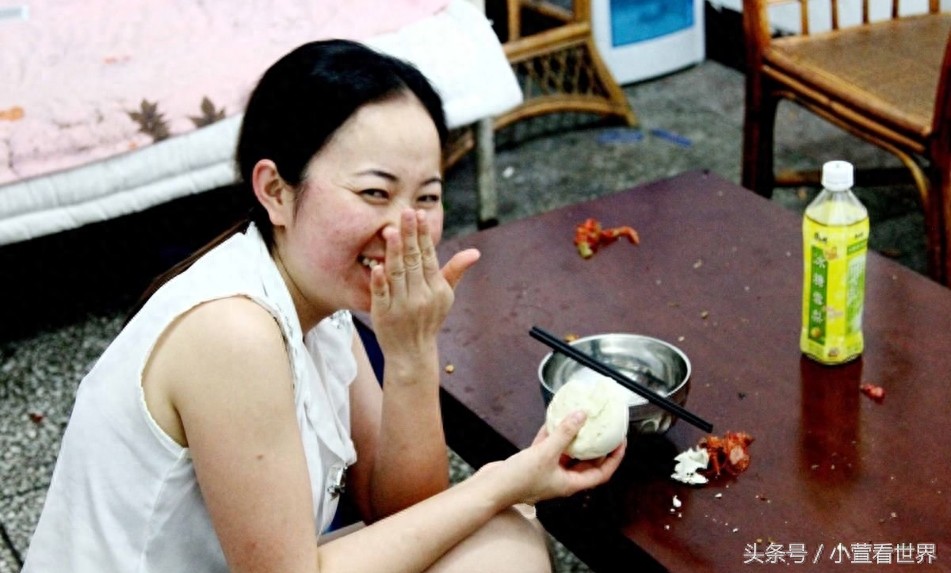 “洗脚妹”的生存状况：工作很辛苦 但是不敢告诉家人