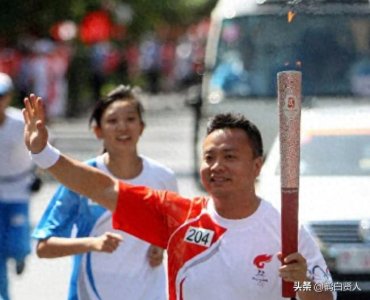 ​央视主持沙桐离婚，妻子官宣的一句话，点燃了网友的“八卦之魂”