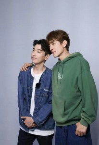 ​赵又廷回归综艺圈，‘冤家贴脸’笑料不断，网友：这才是我的快乐