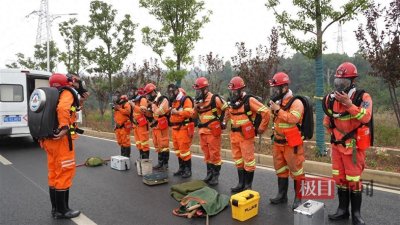 ​二十八载生死逆行，他成为照亮生命的光