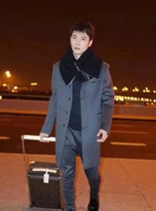 ​演员张丹峰：从“好男人”人设到私情风波的曲折之路