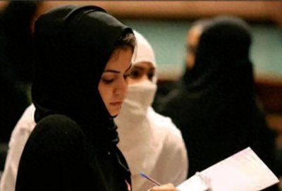 ​沙特公主米莎尔：14岁嫁尊贵王子，19岁主动要求被判石刑，为何