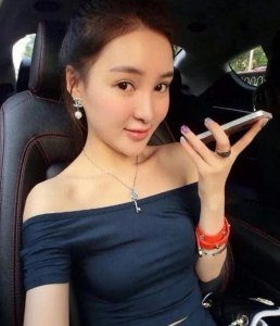 ​震惊了！郭美美19岁被包养，借商演之名行苟且之事，炫富