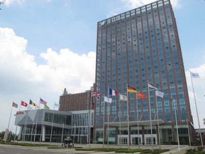 ​际华集团：行业领先，潜力无限