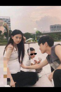 ​网红炫迈妹子宣布怀孕了在微博上写道“1+1=4，一家四口幸福满满