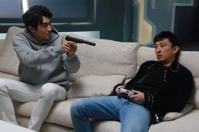 富二代陈俊宇（潮汕首富之子家里一辆奔驰宝马都没）