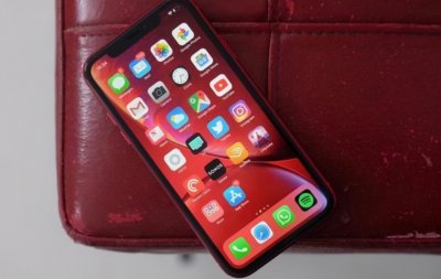 ​苹果手机别乱买，目前这三款口碑最好，从转转入手更划算