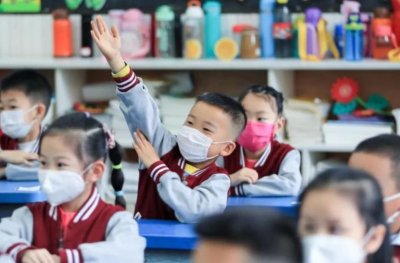 ​泸州一小学生坠楼自杀，留言称只想多睡会儿，学生究竟有多累？