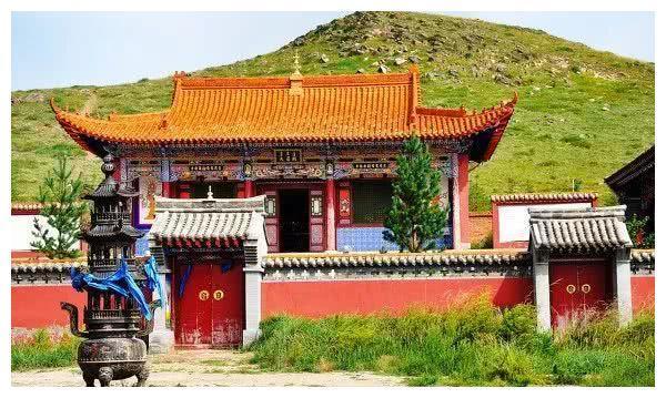 锡林郭勒草原上的百年古刹！