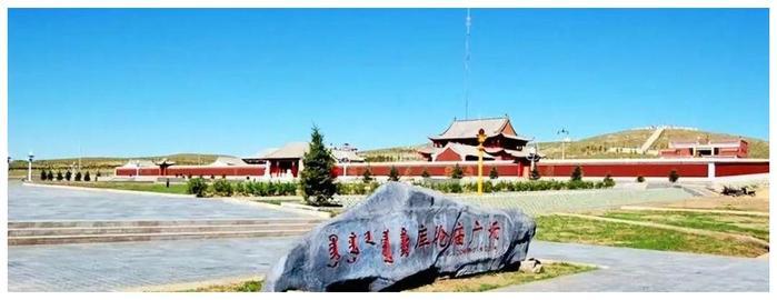 锡林郭勒草原上的百年古刹！