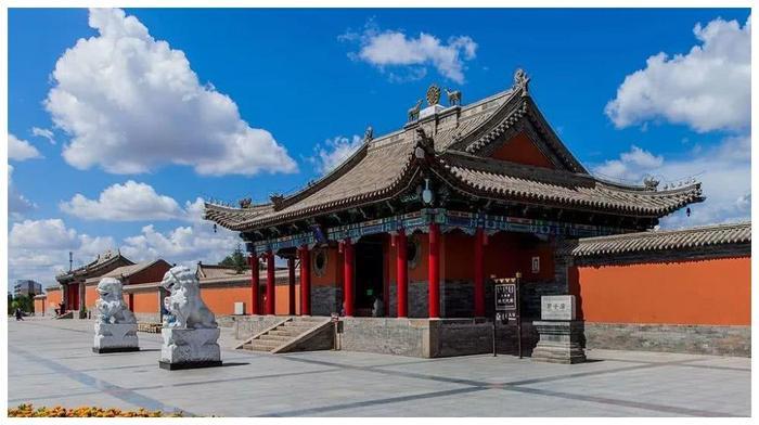 锡林郭勒草原上的百年古刹！