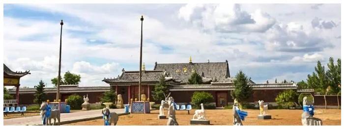 锡林郭勒草原上的百年古刹！