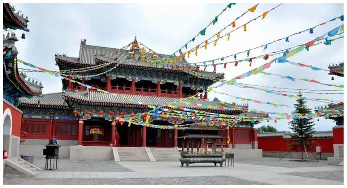 锡林郭勒草原上的百年古刹！