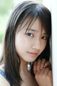 ​＂凹凸有致的魅力女星：横山玲奈的身材让人着迷＂