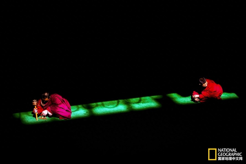 最后的心灵净土：色达五明佛学院