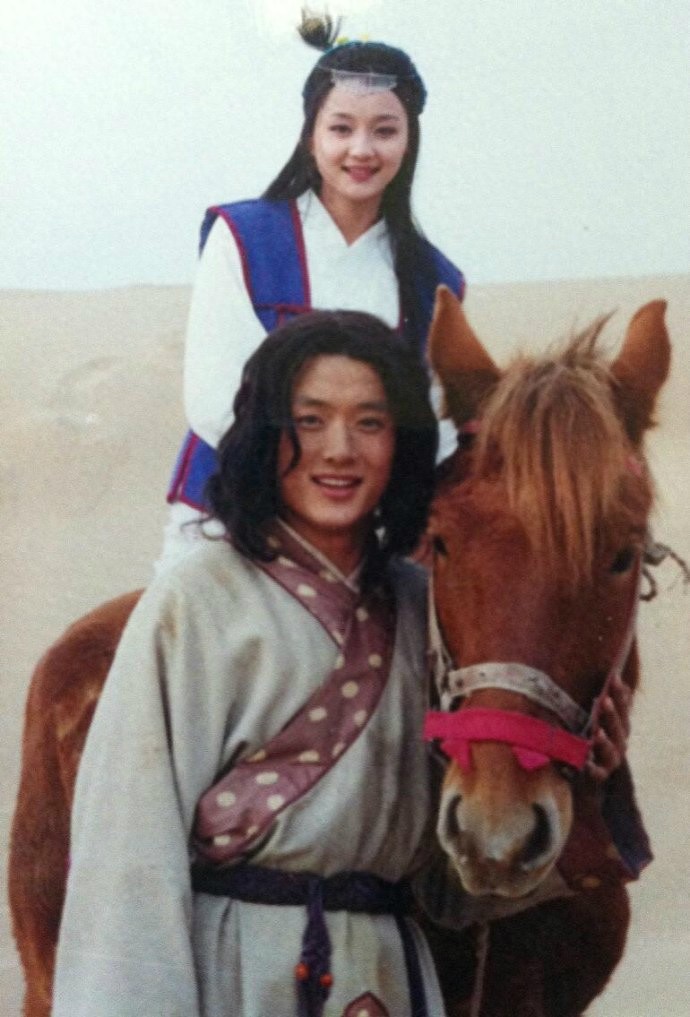 她曾是侠客行里的阿秀 与韩雪黄海波搭档 即使不红也痛恨绯闻