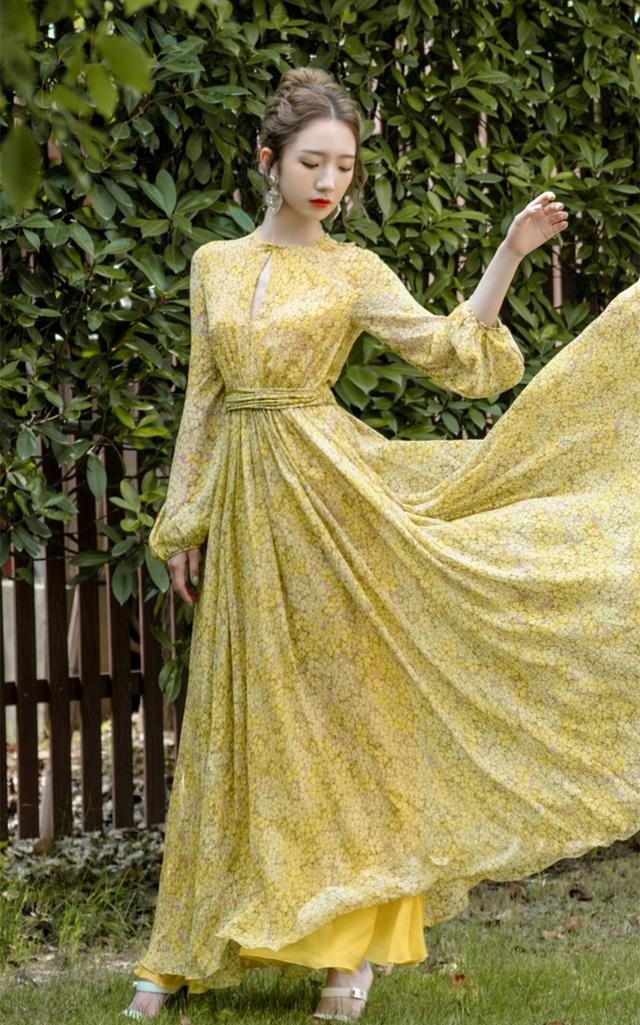 孟美岐个人资料介绍（孟美岐高清时尚美图壁纸）